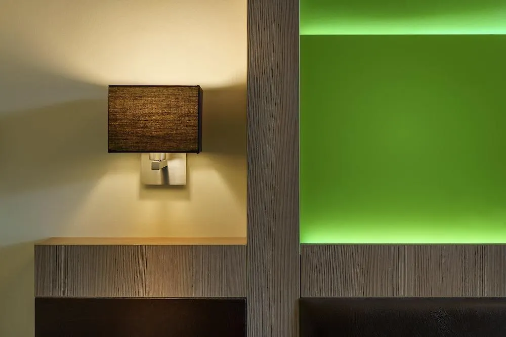 Holiday Inn - The Niu, Fusion Hamburg St. Georg By Ihg