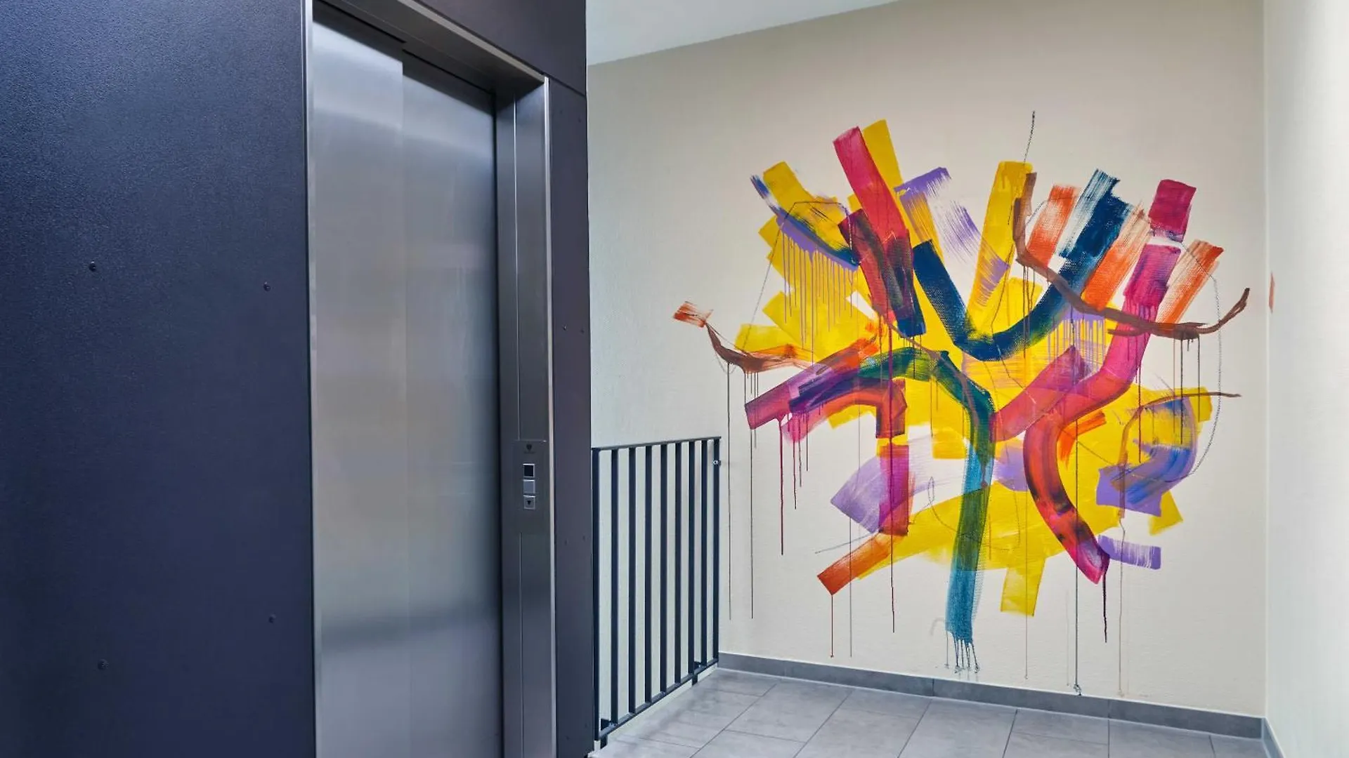 Holiday Inn - The Niu, Fusion Hamburg St. Georg By Ihg 3*,
