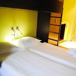 Hotel Bridge, Amburgo