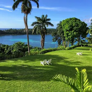 Resort Goblin Hill At San San Drapers