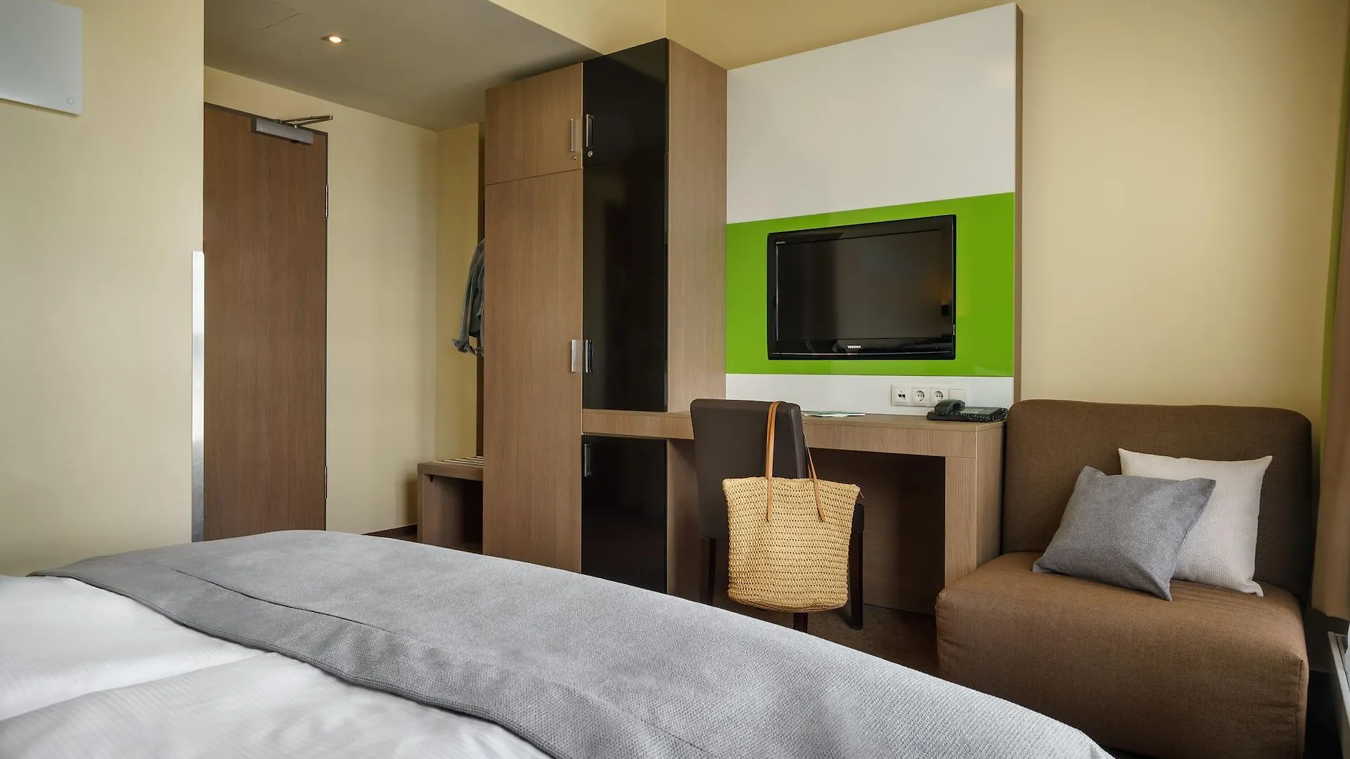 Holiday Inn - The Niu, Fusion Hamburg St. Georg By Ihg