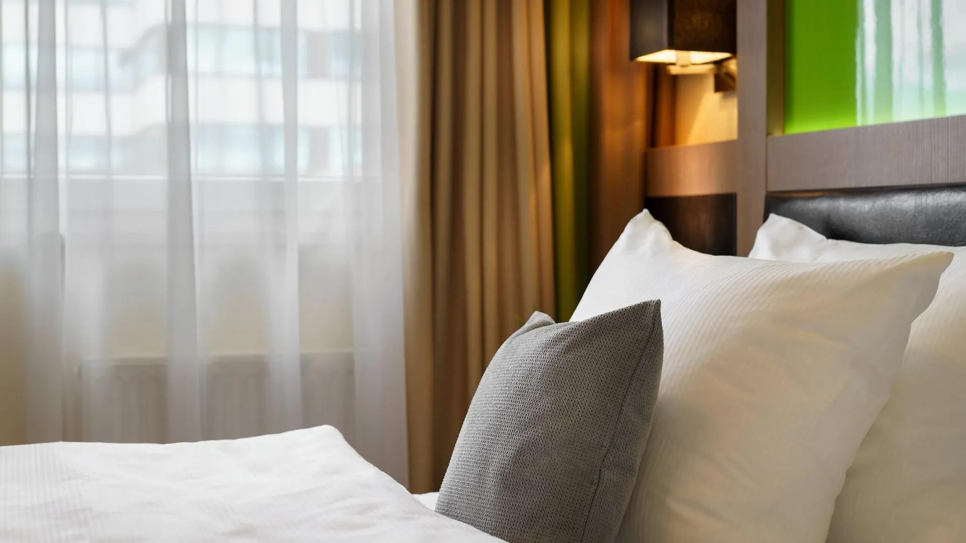 Holiday Inn - The Niu, Fusion Hamburg St. Georg By Ihg