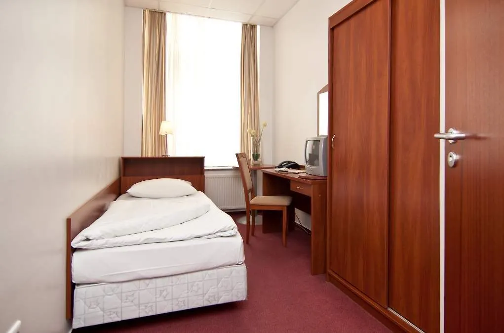 Hotel Holiday Inn - The Niu, Fusion Hamburg St. Georg By Ihg