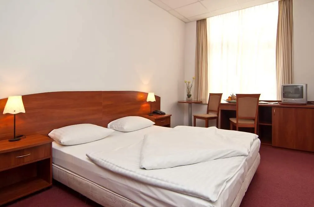 Holiday Inn - The Niu, Fusion Hamburg St. Georg By Ihg