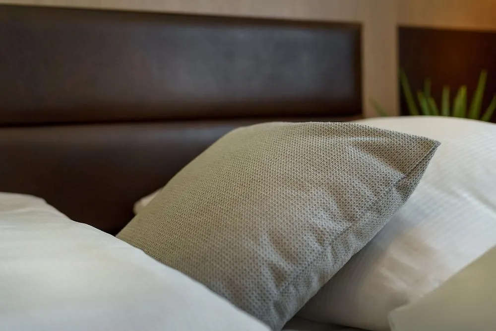 Holiday Inn - The Niu, Fusion Hamburg St. Georg By Ihg Germania