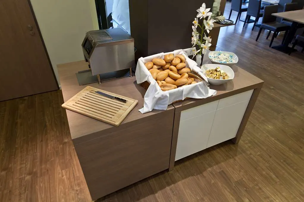 Holiday Inn - The Niu, Fusion Hamburg St. Georg By Ihg